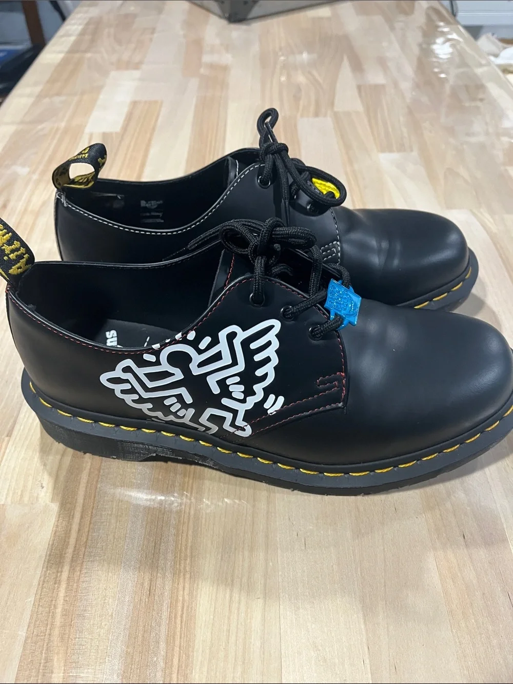 Dr. Martens Black Leather Derby Shoes with Pink & White Graphic mens 9